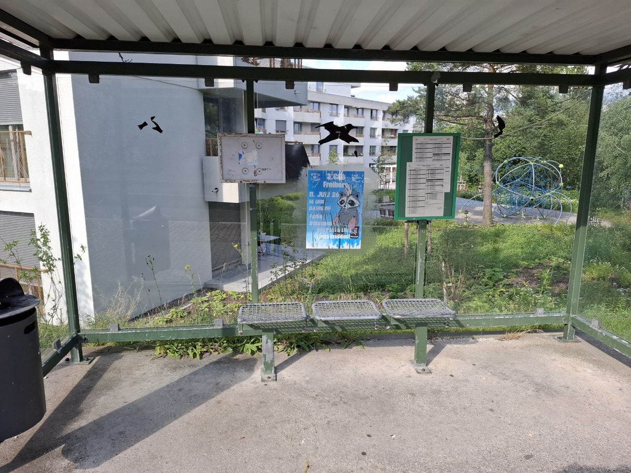 Inhalt geschmacklos, Anbringung kriminell Inhalt geschmacklos, Anbringung kriminell