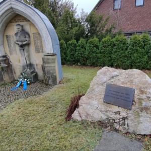 Gefallenendenkmal / Sayda